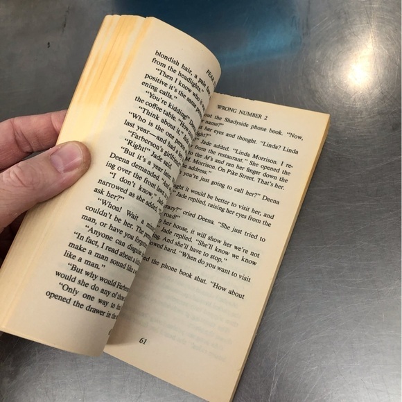 Vintage Fear Street: Wrong Number 2 by: R.L. Stine, paperback book - Picture 3 of 6